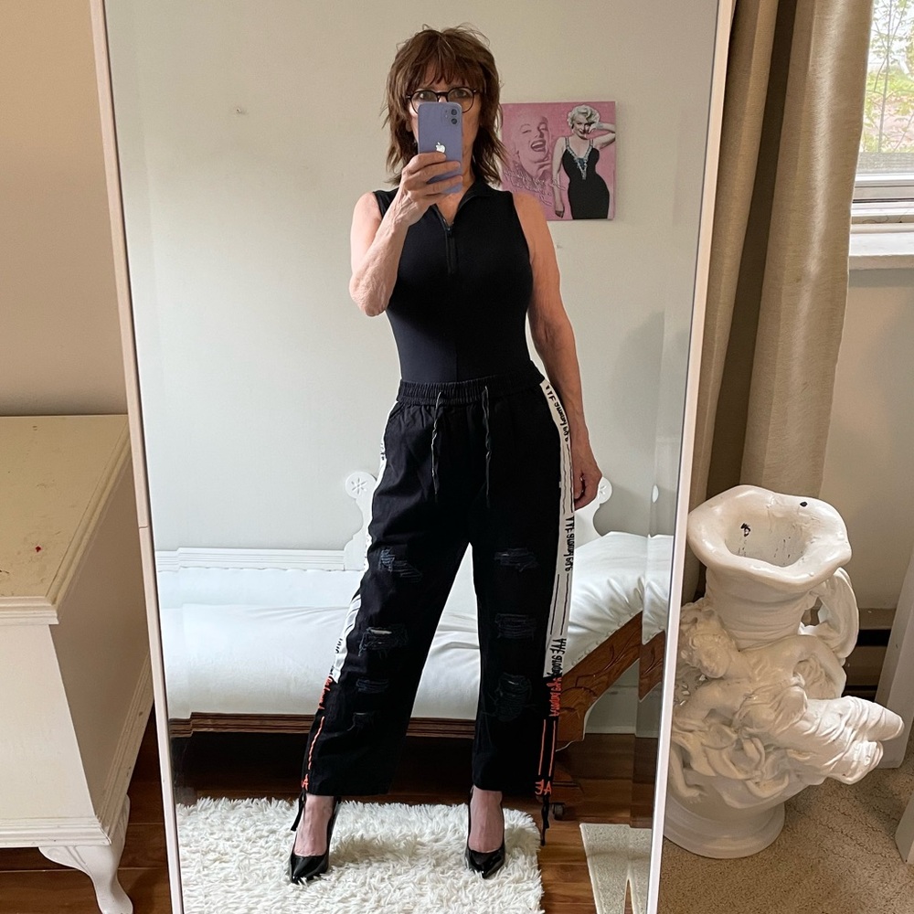 ALLEYE GAZE BLACK CARGO PANTS STRETCH WAIST POCKETS DISTRESSED COTTON DRAWSTRING